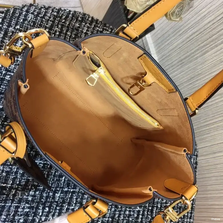 Bags LV 20B570048 0806
